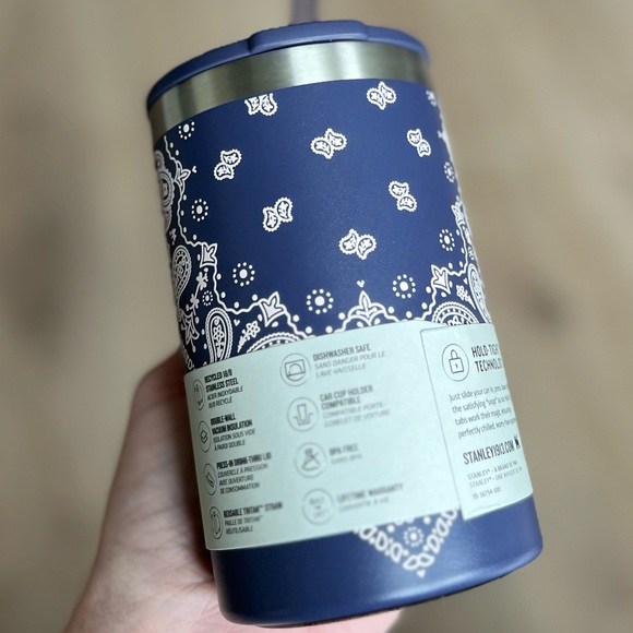 Stanley Blue Bandana Corn Paisley Everyday Can Cooler Cup 10OZ NWT PRICE IS FIRM - Picture 6 of 6